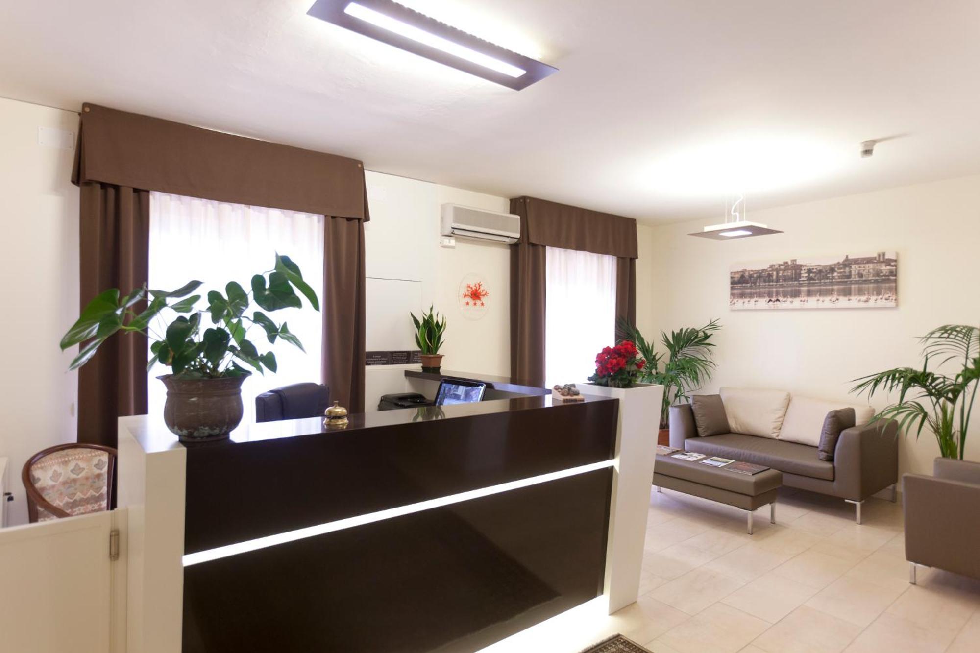 Hotel Corallo Albinia Exterior photo