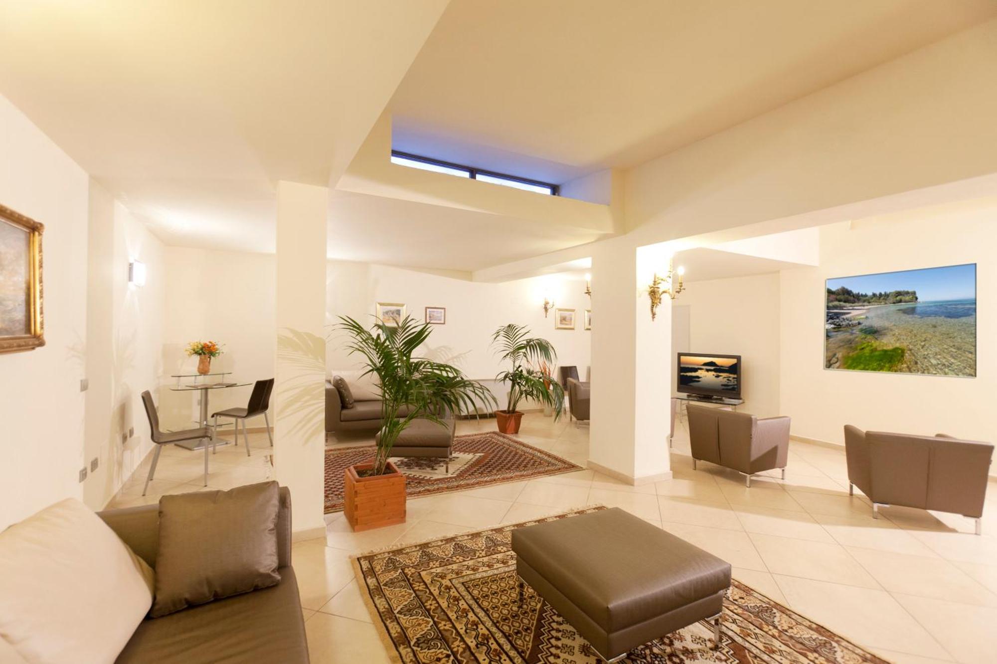 Hotel Corallo Albinia Exterior photo